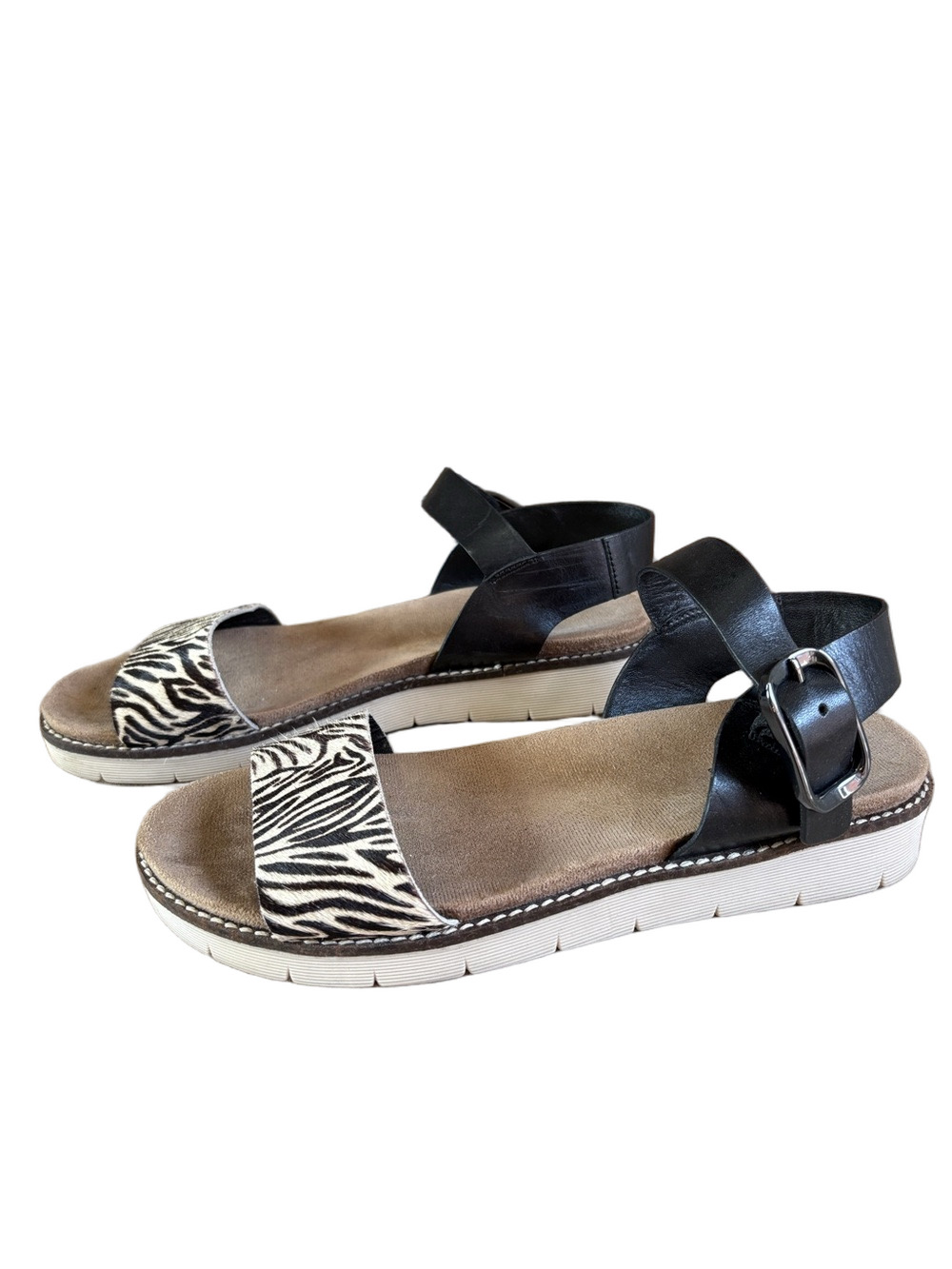 Diba t sz 10 black leather and animal print cow hair sandals